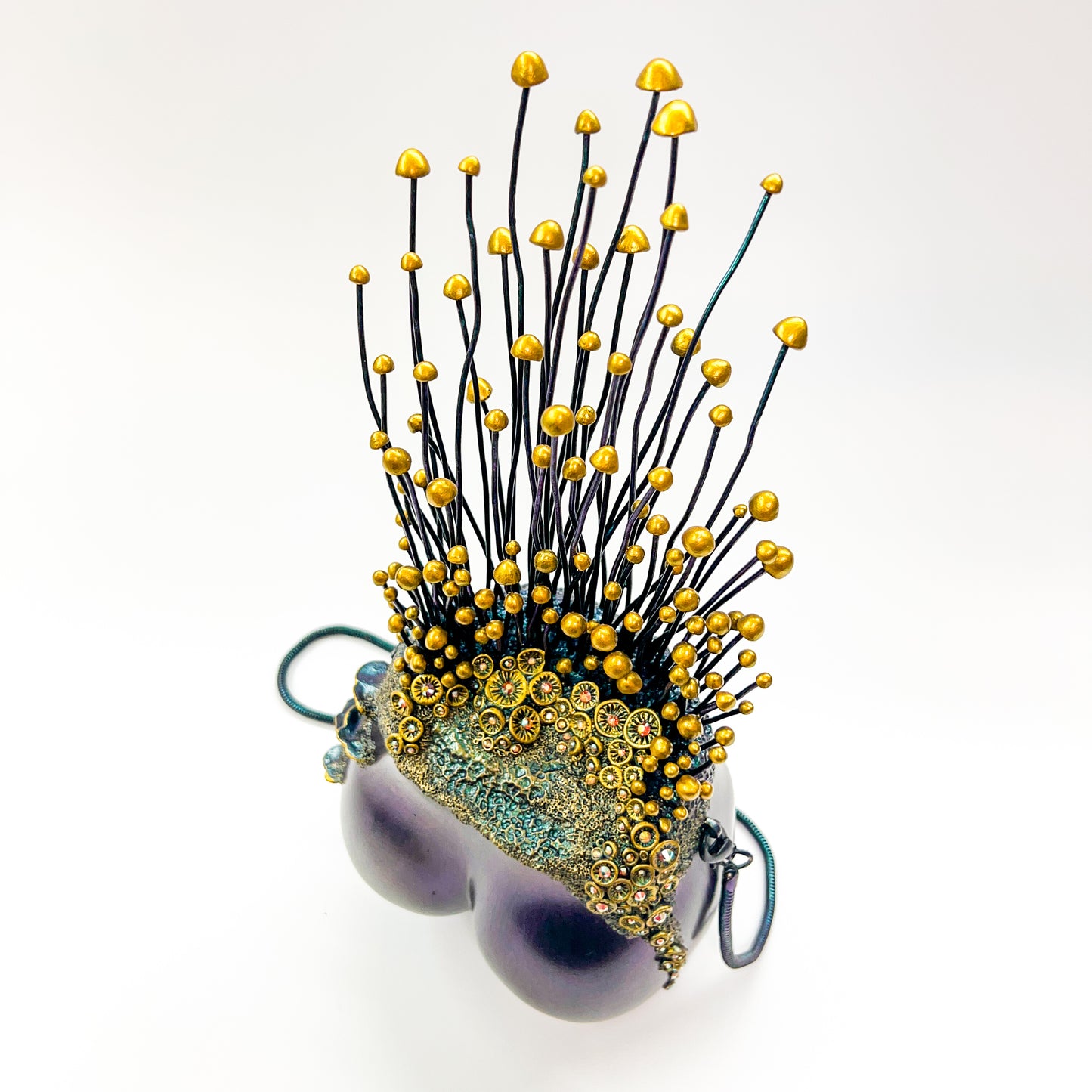 Metallic Spores: The Butt Clutch